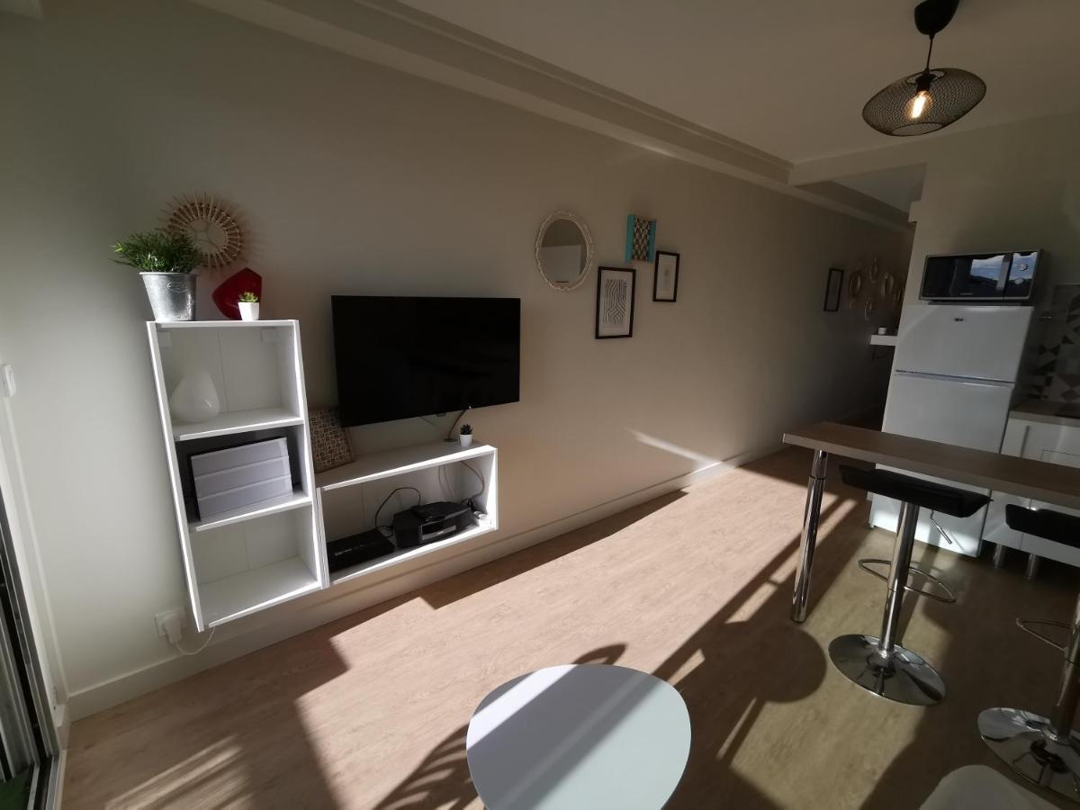 Appartement 1 chambre + parking à deux pas des plages Sète Exterior foto